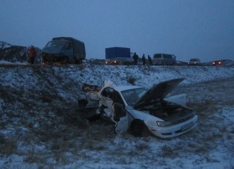 Автокатастрофа у ст. Ербинская. Фото ГИБДД по Хакасии